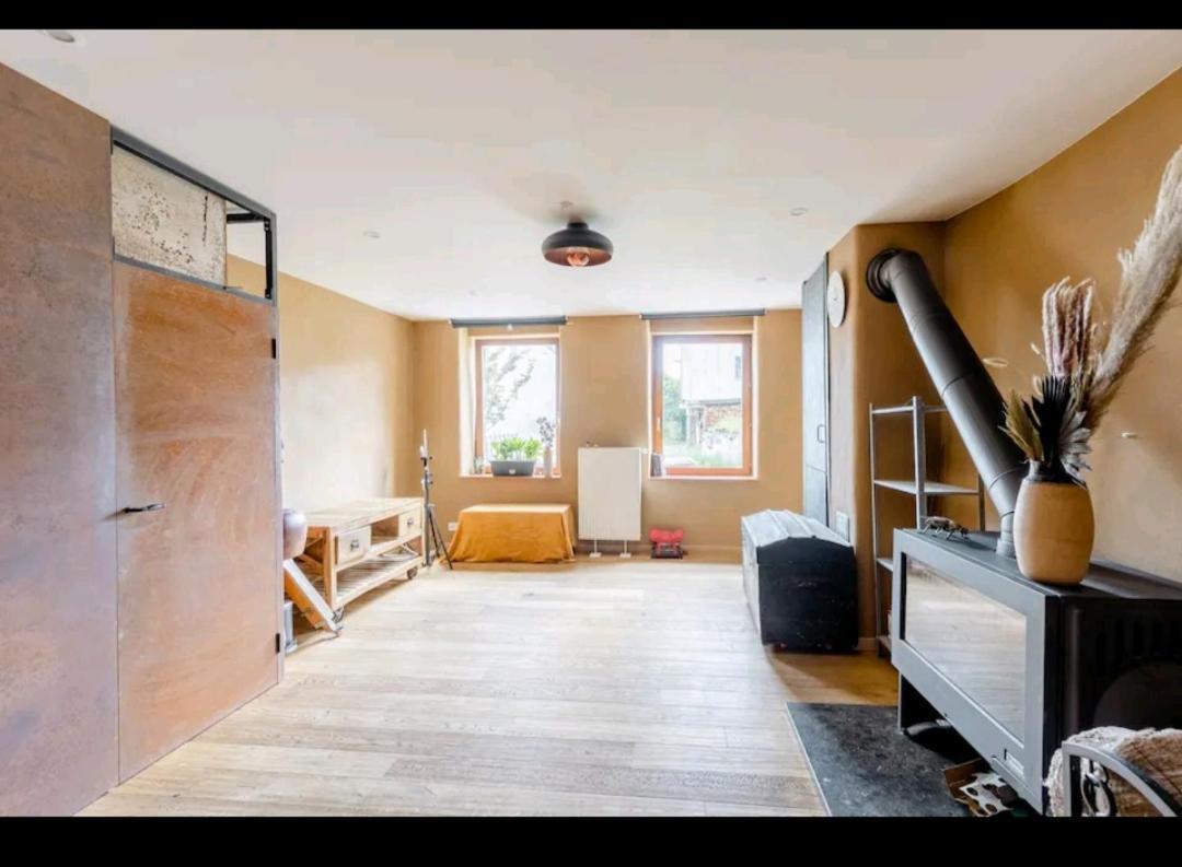 Gee Is Sharing Her Home Liège Exterior foto